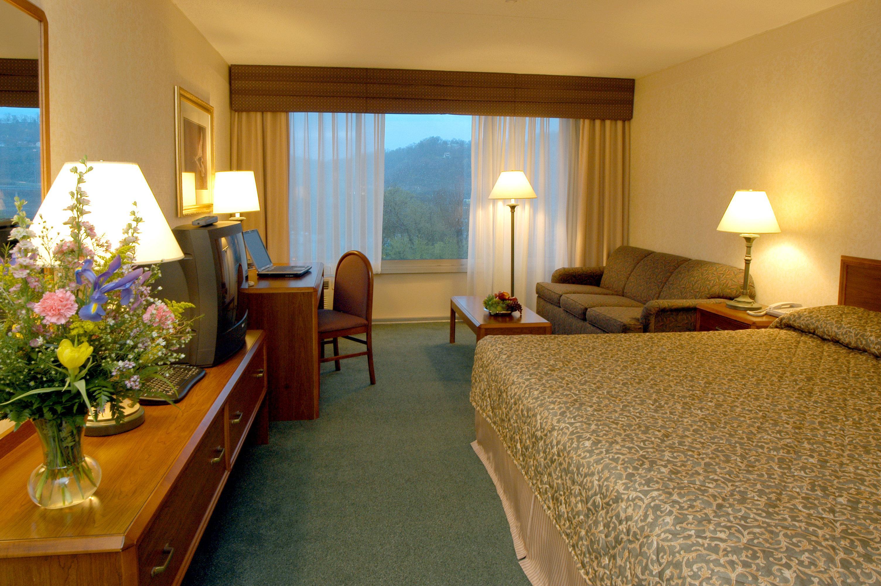 Holiday Inn Express Charleston-Civic Center By Ihg Kültér fotó