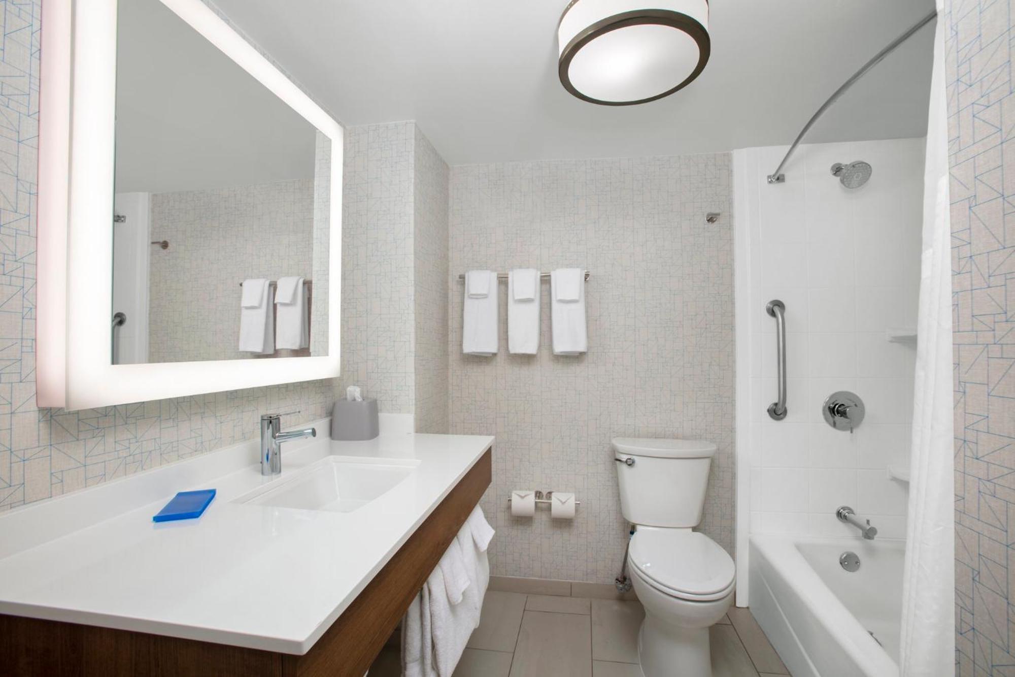 Holiday Inn Express Charleston-Civic Center By Ihg Kültér fotó